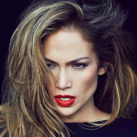 Feds raid Jennifer Lopez by April 15?